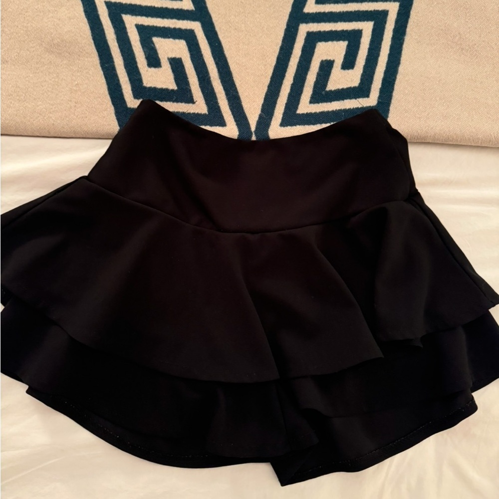 Boohoo Black Ruffle Skort